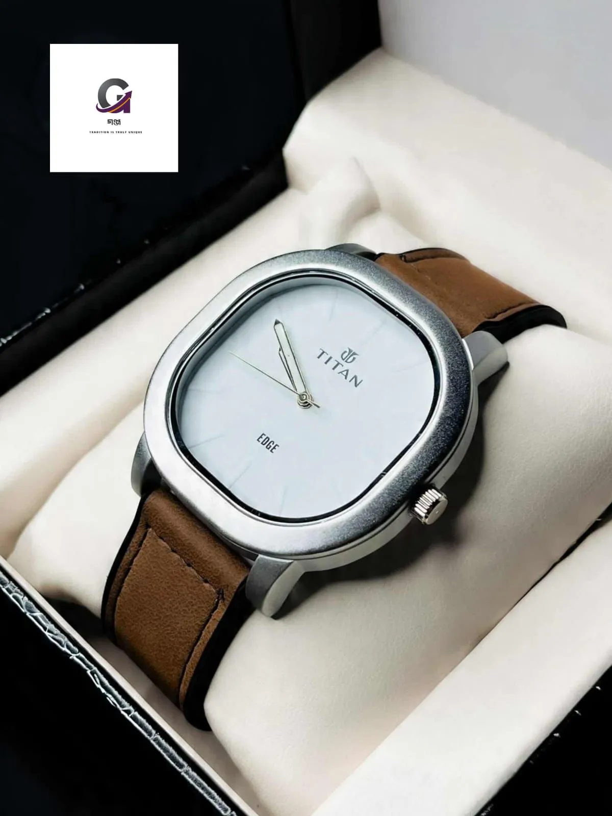 MG-02Titan Edge Classic Signature (White Dial & Tan Brown Strap)